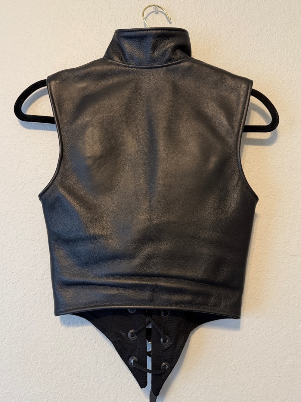 Black Lace-Up Leather Corset Crop Top - Picture 5 of 5